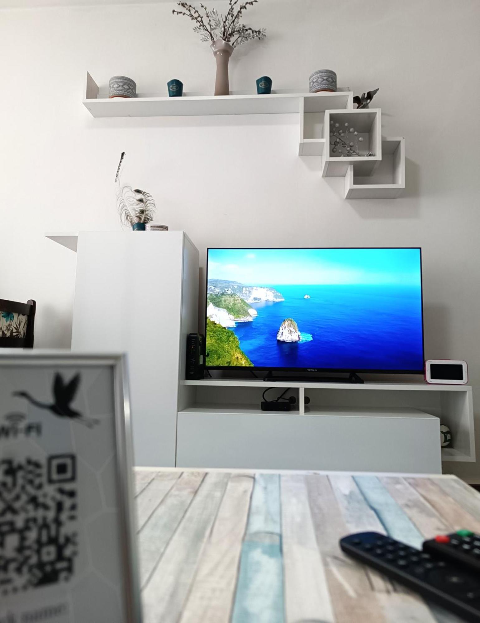 Flamingo 365 - Near City Center With Free Parking Сараево Екстериор снимка