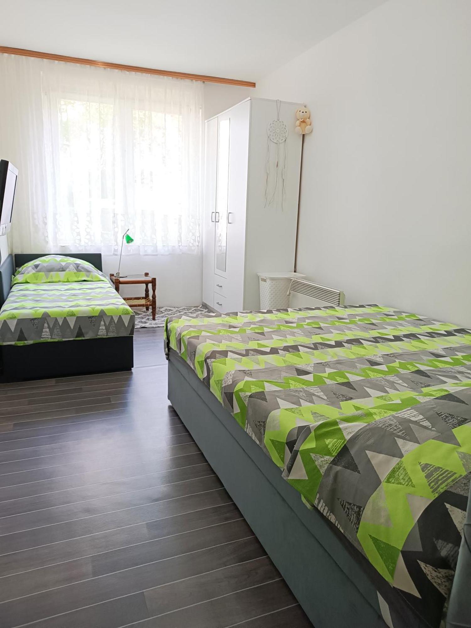 Flamingo 365 - Near City Center With Free Parking Сараево Екстериор снимка
